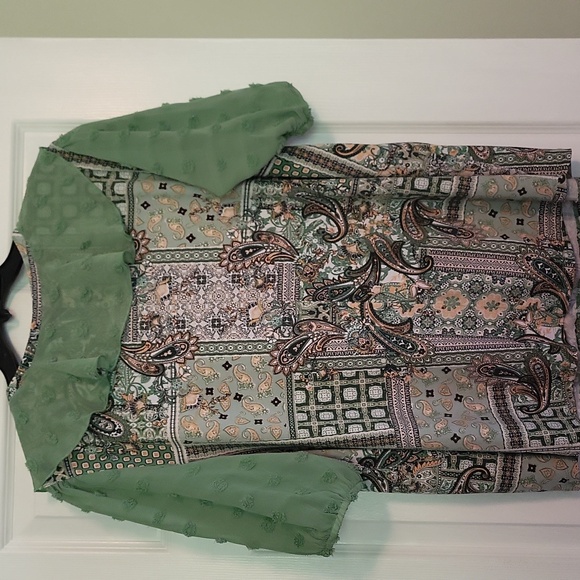 Ladies Ruffle Top - Picture 5 of 5